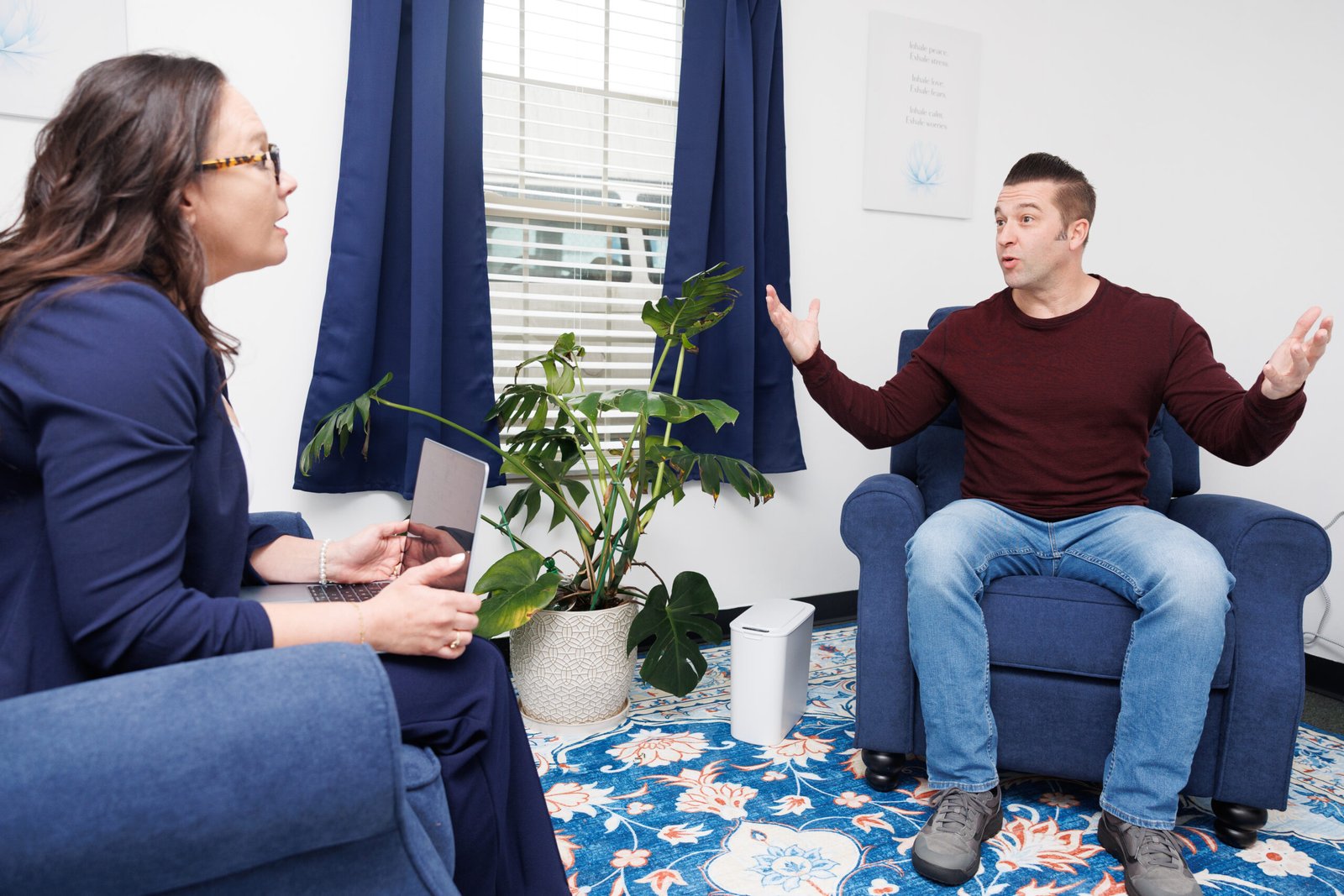 what is hypnosis therapy